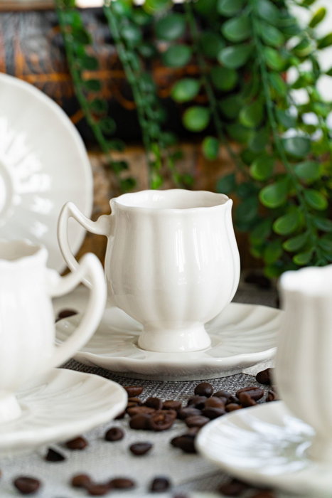 Hermia Lale 12 Juego de tazas de café de 12 piezas en porcelana blanca